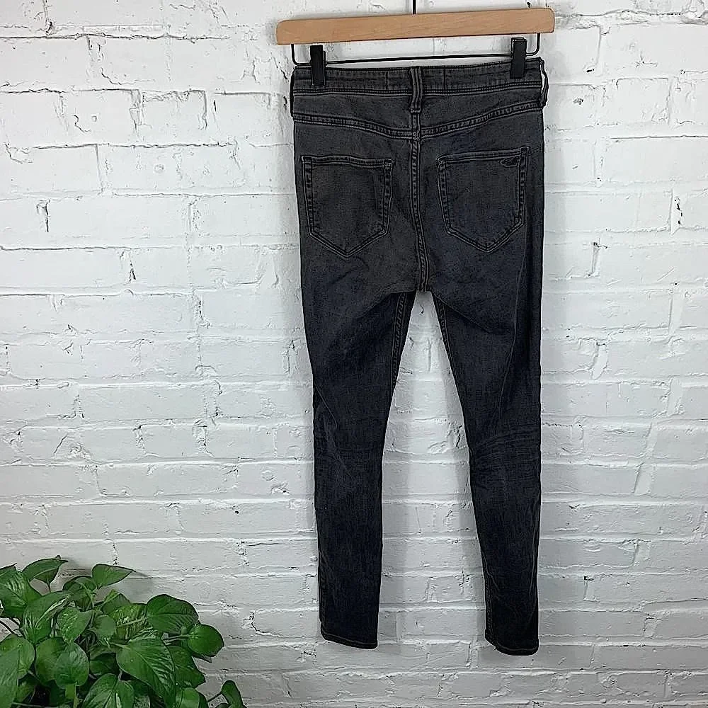 Hollister Grey Distressed High Rise Jean Leggings SZ 26 Factory Holes in Knees - Picture 5 of 5